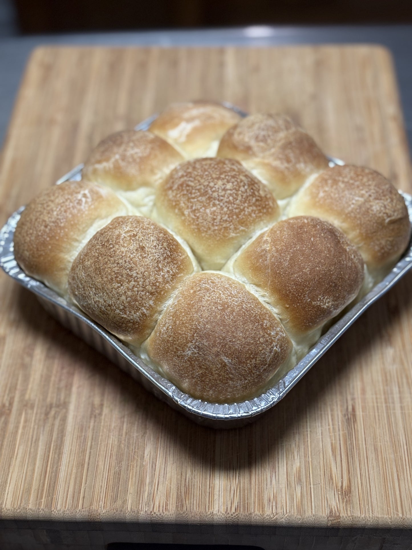 Soft White Dinner Rolls (yeast)