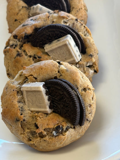 Sourdough Cookies & Cream Cookies